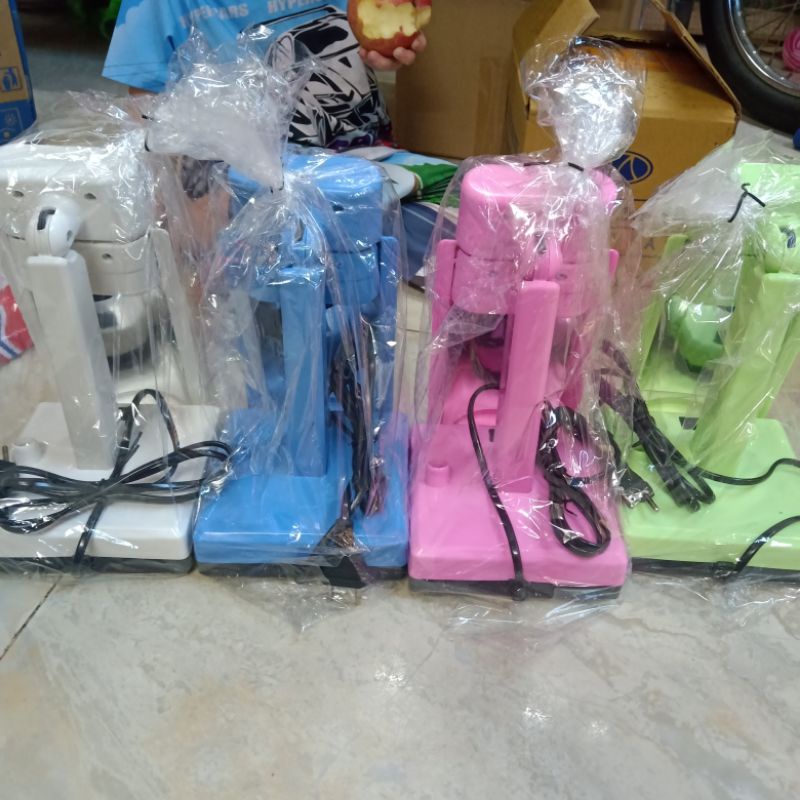 Đèn bàn học sinh .