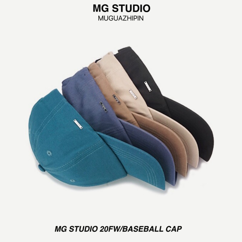 Mũ lưỡi trai MG STUDIO gắn nhãn bằng kim loại thời trang