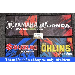Thảm lót chân chống xe máy 20x30cm chống trầy TanthanhPT