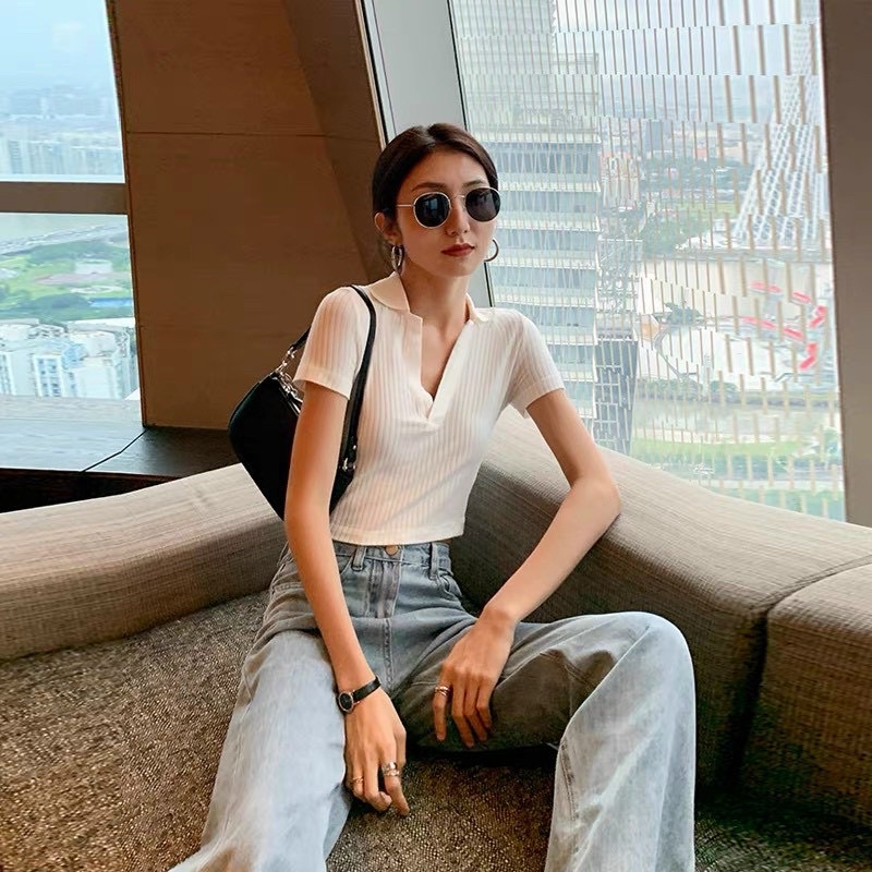 CROPTOP TRỤ VỀ  2 MÀU