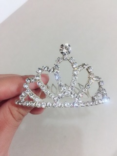 VƯƠNG MIỆN CÀI TÓC ĐÍNH ĐÁ