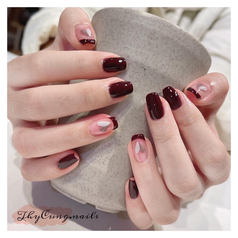 Nailbox đỏ trái tim 2 mảnh