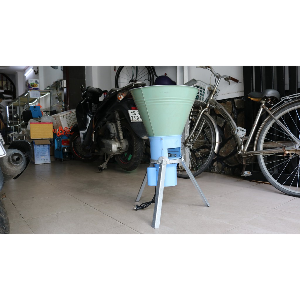 Máy thái bèo - thái rau muống mini để chăn nuôi