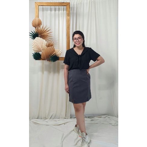 Bigsize công sở - Áo Nơ Cổ Màu Đen - Bigsize