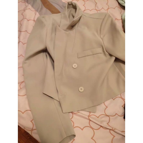 Áo vest dáng ngắn