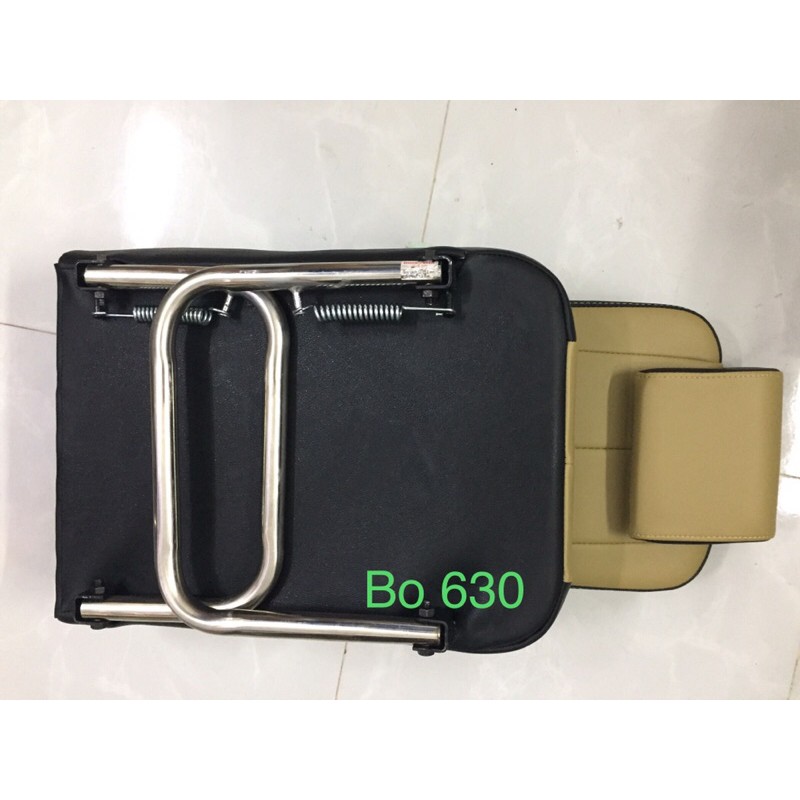 Ghế giữa, ghế phụ xe Kia Sedona