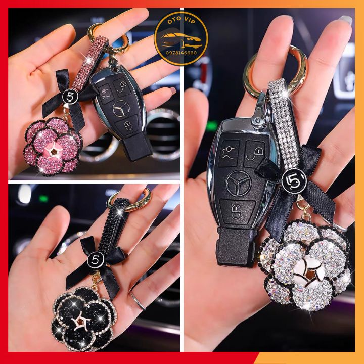 Móc khóa xe ô tô bông hoa trà đính đá Cao Cấp cực sang chảnh