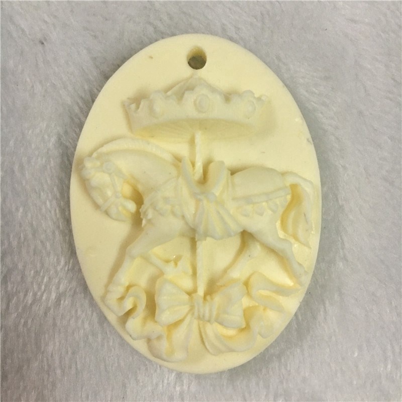 Khuôn Silicone Làm Bánh Tạo Hình Ngựa Gỗ Độc Đáo Tiện Dụng