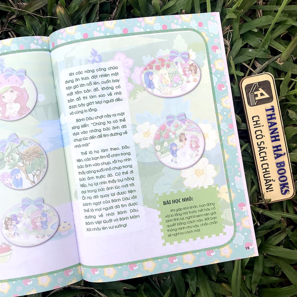 Sách - Cô Bé Bánh Dâu - Bộ Sưu Tập 1000 Đề Can Lấp Lánh - Tập 3 (2-8 tuổi)