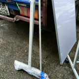 Gía Để bảng di động 80/120cm khung săt tiện lợi