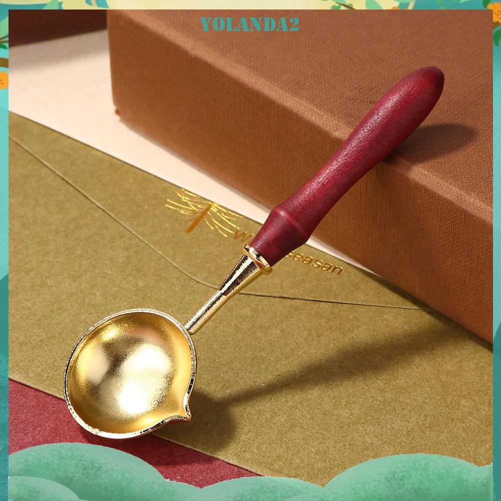 Muỗng nấu chảy sáp cán gỗ tiện dụng