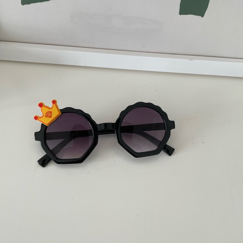 Kính Mát Hình Vương Miện Bảo Vệ Mắt Cho Bé 2-5 Tuổi