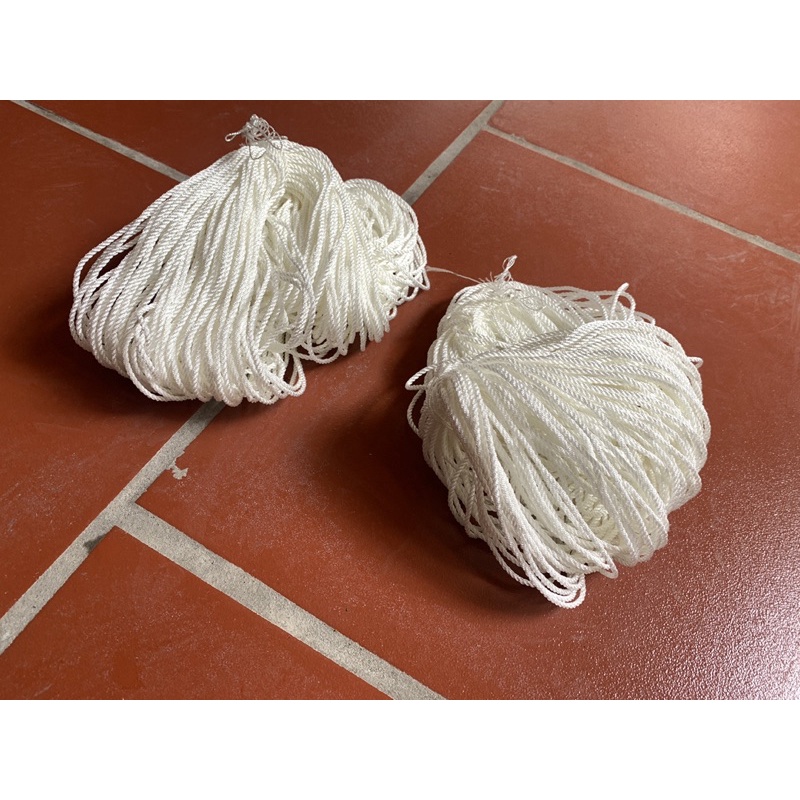 Dây dù chạy viền biển số