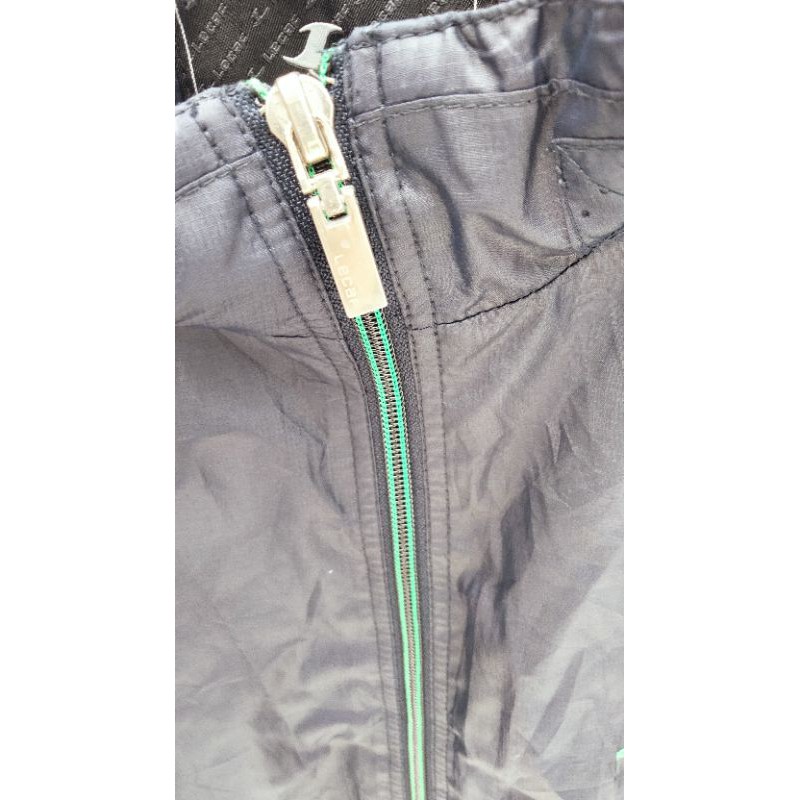 Áo khoác hiệu Lecaf