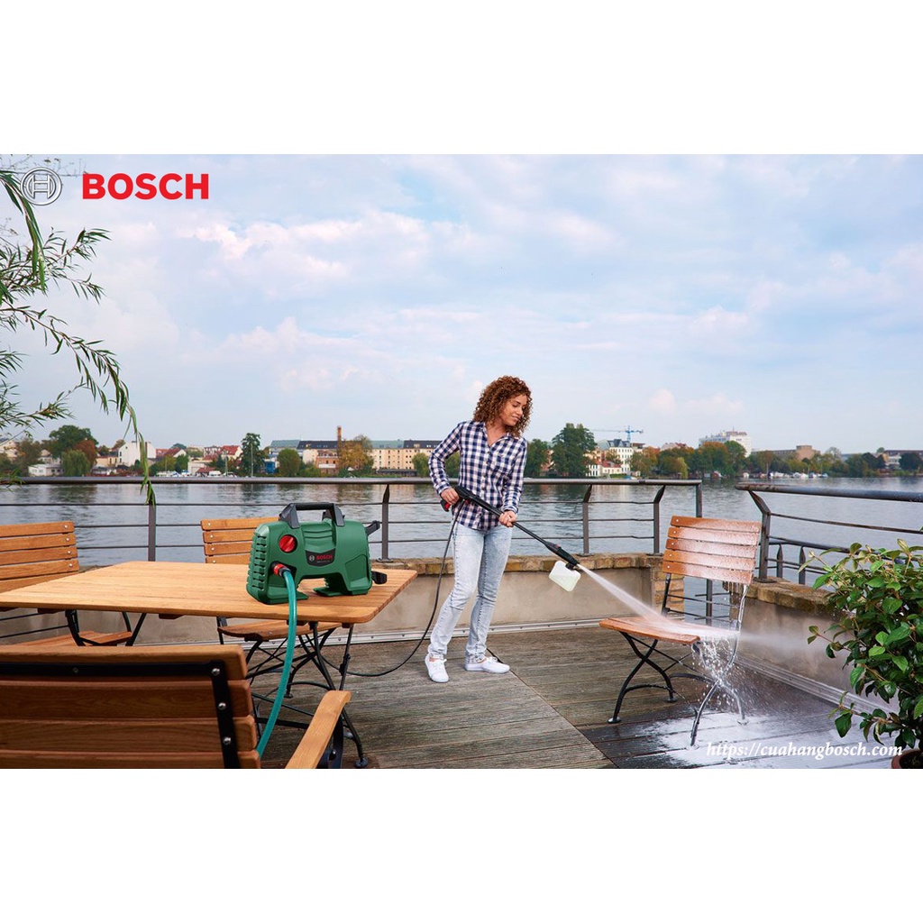Máy xịt rửa cao áp Bosch AQT 110