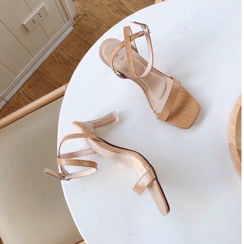 Sandal quai mảnh da sần gót nhọn mika sơn mã H21