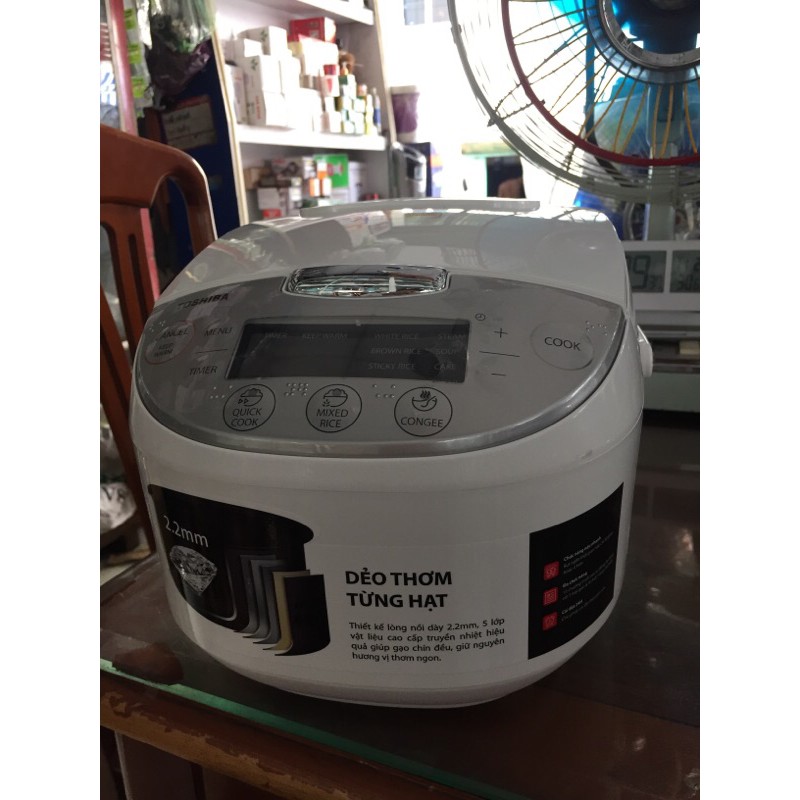 Thanh lý nồi cơm điện tử 1.8L Toshiba-RC/18DH2PV!