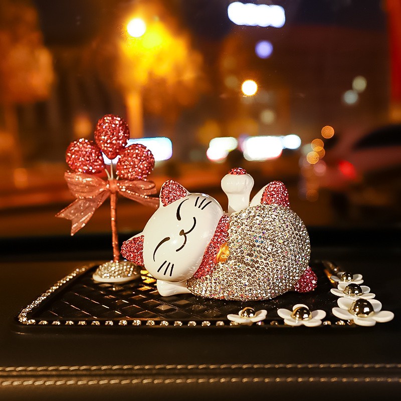 Mèo thần tài vẫy tay trang trí taplo xe ô tô - Mèo thần tài để Taplo xe hơi đính đá