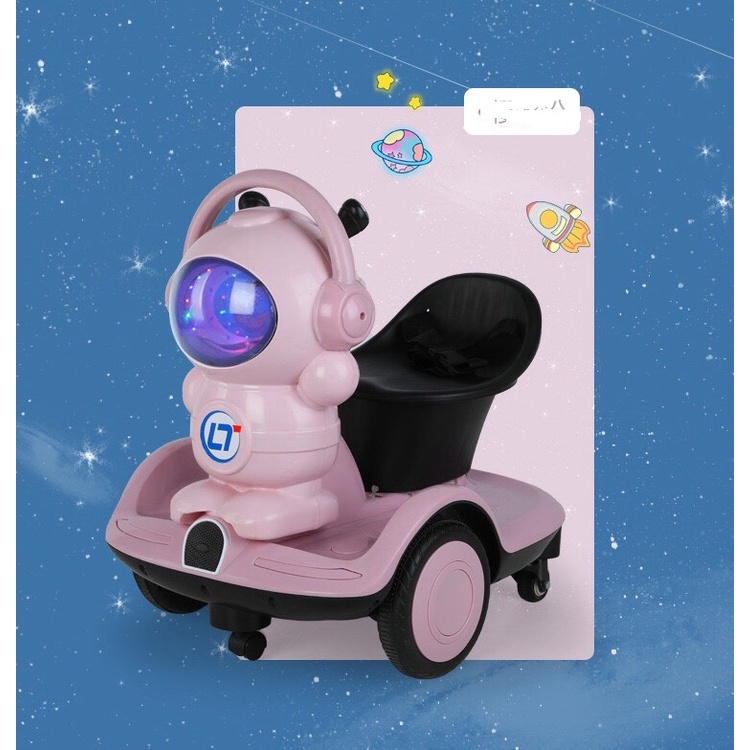 Xe xoay 360 độ hình robot đáng yêu đủ màu cho bé kèm điều khiển, sạc
