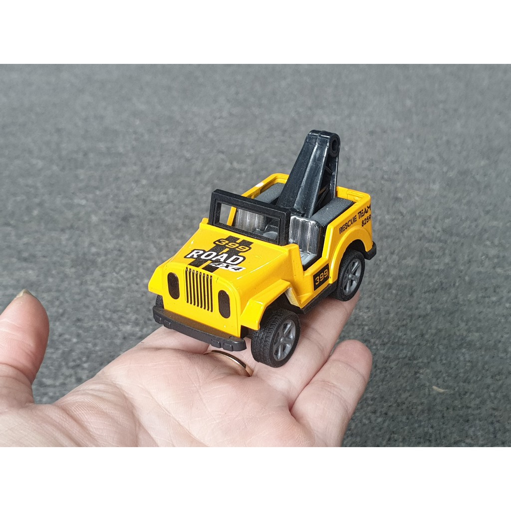 Xe Mô Hình Đồng Giá 25k - Mã 399-265D-03 . Xe Jeep Địa Hình Màu Vàng Size Mini - Có Chạy Trớn