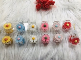 Gắp tóc 5 răng hoa cúc. KT 3,5 x 4cm