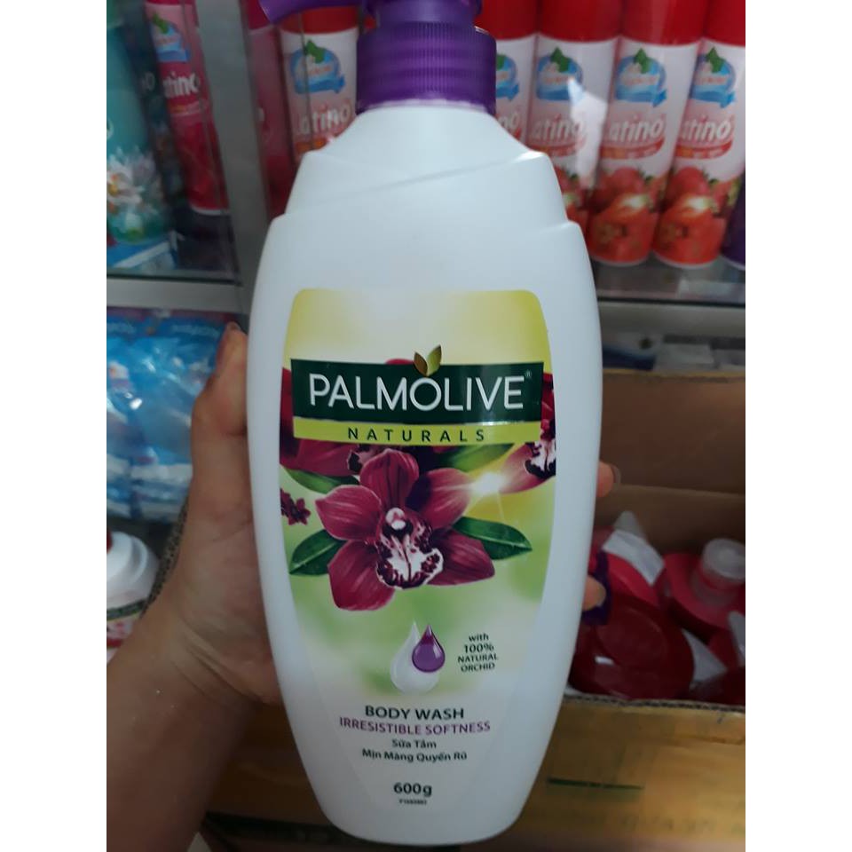 Sữa Tắm Palmolive Naturals mịn màng và quyến rủ 600g