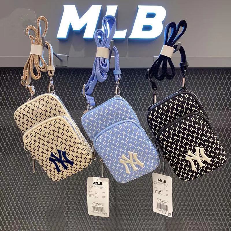 Túi đeo vai đựng máy ảnh Mlb Mini in họa tiết dễ thương