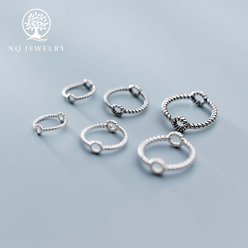 Charm bạc tròn xoắn lồng hạt xỏ ngang (bạc trắng) - NQ Jewelry