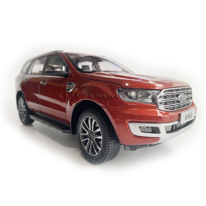 Mô hình xe Ford Everest tỉ lệ 1/18