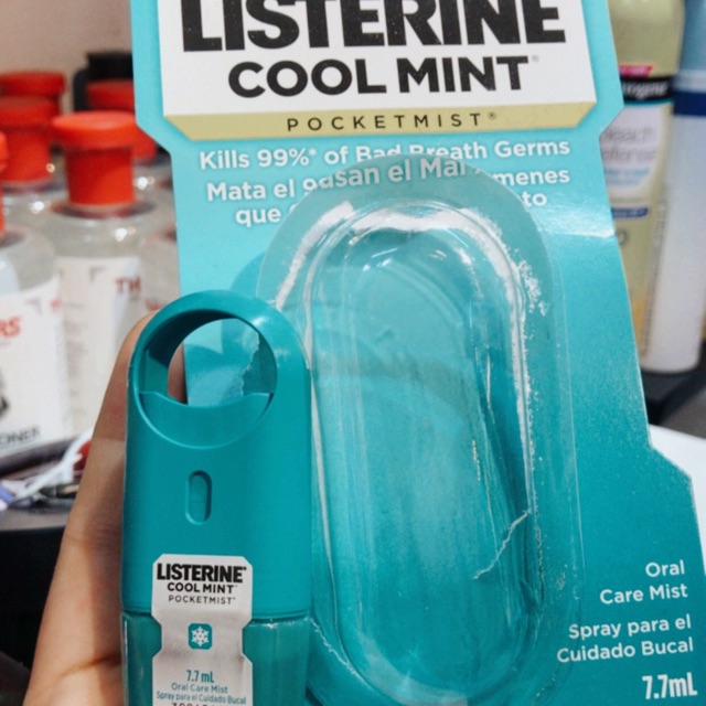 Listerine Cool Mint Pocket Mist xịt thơm miệng