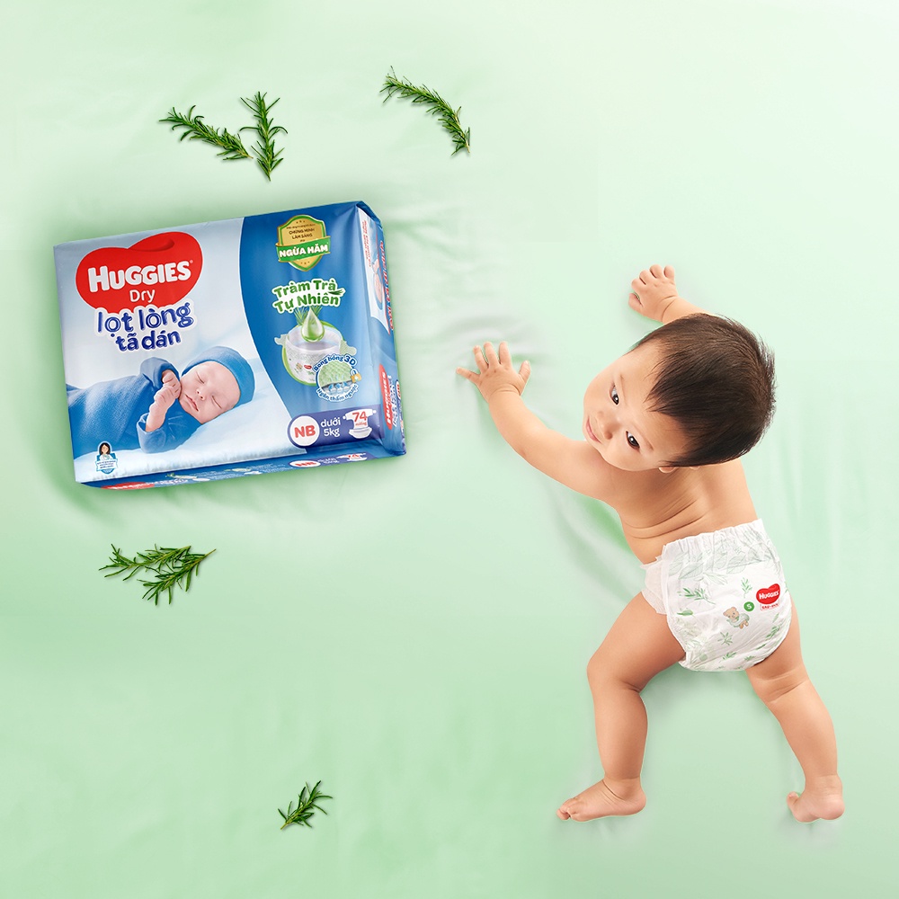 [HUGMAR33B-10% max 60k đơn 400k] Tã dán sơ sinh Huggies Dry S 80 miếng + tặng 2 miếng