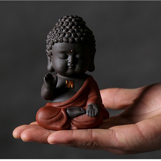 Tượng Phật A Di Đà - mẫu áo đỏ