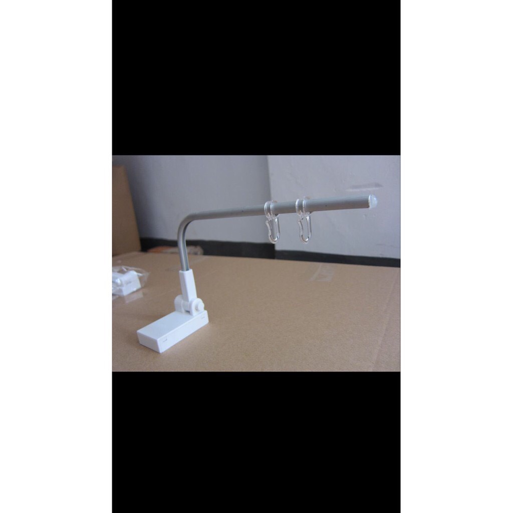 Tay treo phân vùng, tay treo nam châm, phân vùng sản phẩm trong gian hàng siêu thị