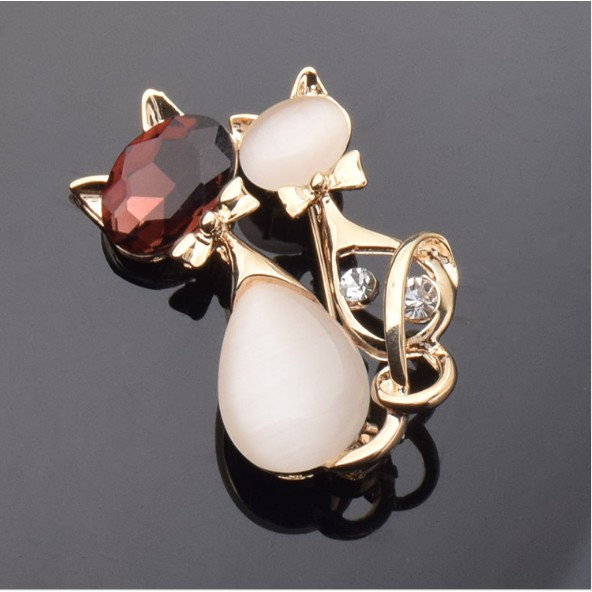 Madam Dzi - Cài áo mèo đôi