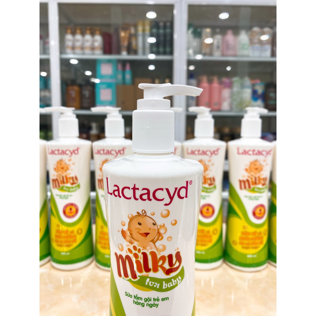 (500ml) Sữa tắm gội trẻ em Lactacyd Milky Mẫu Mới 2020