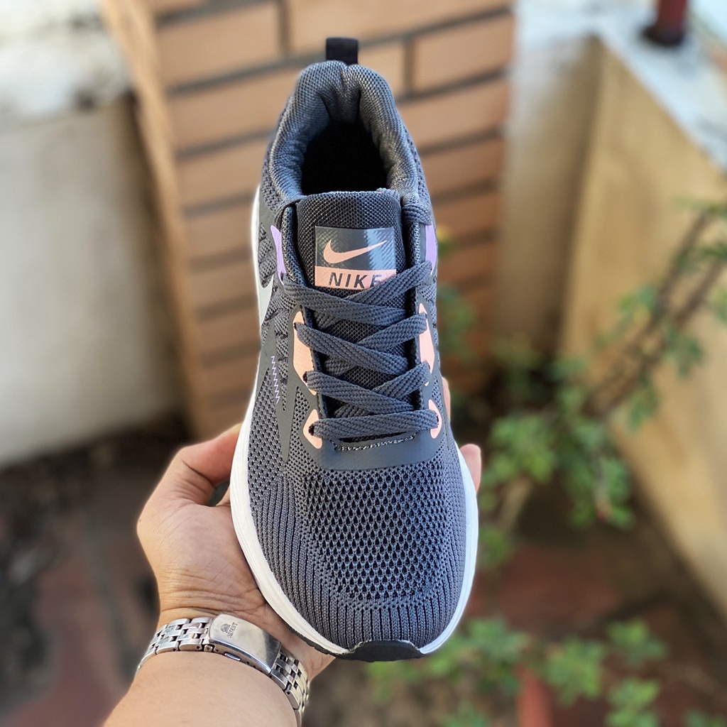 Giày thể thao nữ đẹp xả giá rẻ