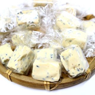 KẸO DỪA SÁP MÈ ĐEN BẾN TRE.