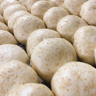 Set 4 Cái Bánh Bao Nguyên Cám Phô Mai Eatclean - Ăn Kiêng Giảm Cân - 100% Men Tươi - By Mon Healthy