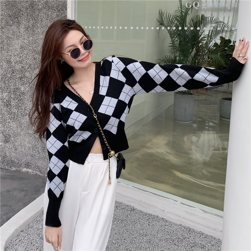 Áo khoác len cardigan thời trang nữ tính