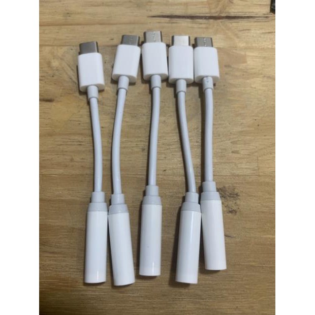 Cáp chuyển Type C sang jack tai nghe 3.5mm