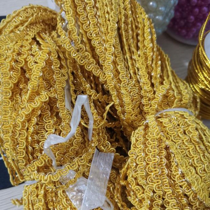 Dây ren viền kim tuyến 0.5cm