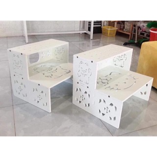 Kệ để chân làm nails