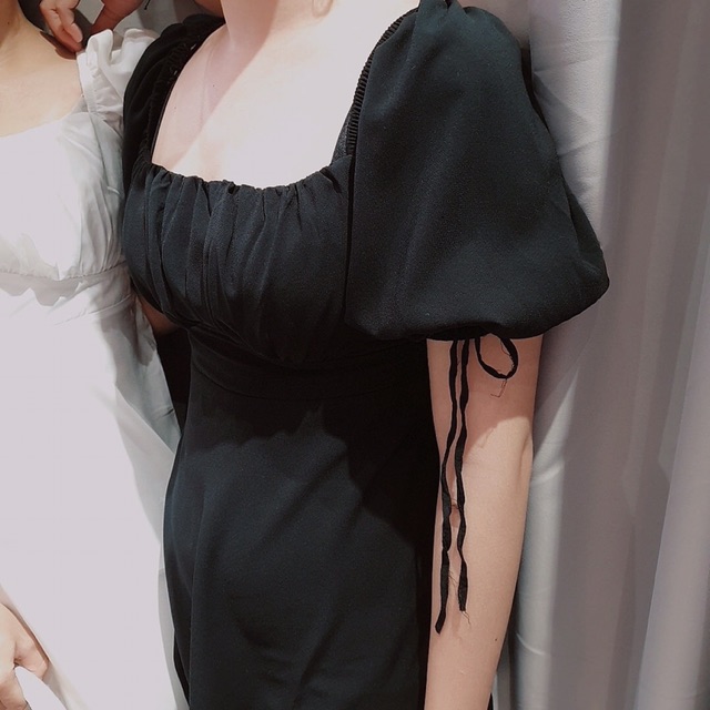 KIKO Dress-Đầm xoè nhún ngực trắng, đen