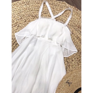 Đầm maxi trắng dây hở lưng