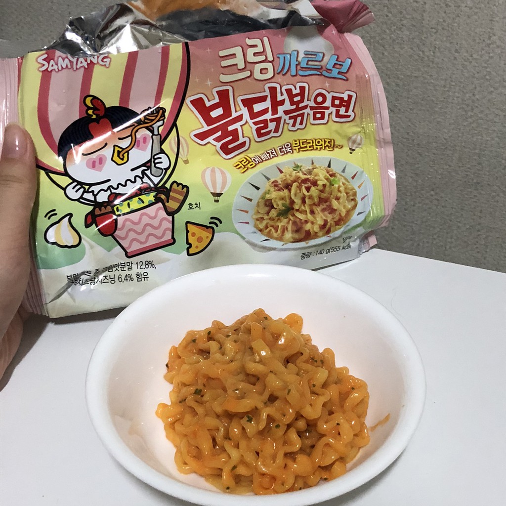 Mỳ gà cay trộn sốt kem phomai Carbonara - gói 140gr - Samyang Hàn Quốc | BigBuy360 - bigbuy360.vn
