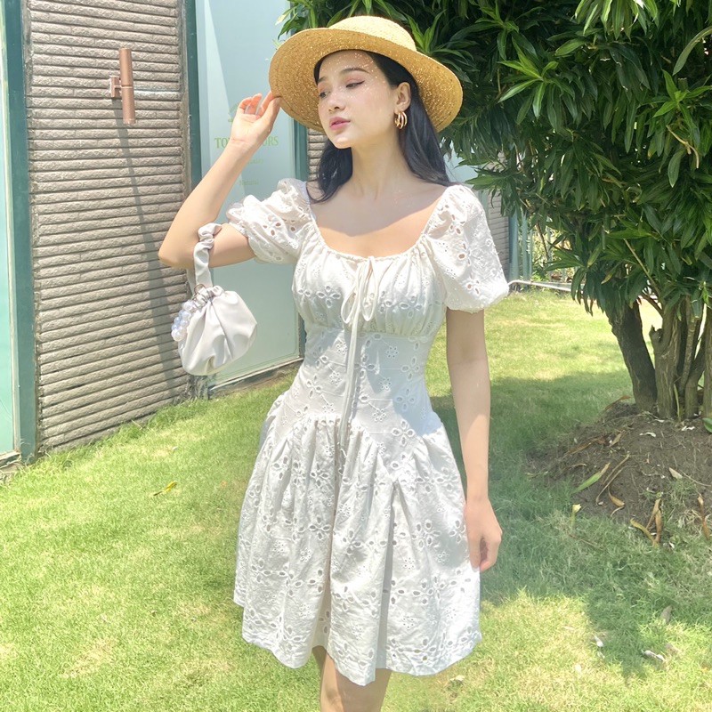 Đầm ngắn thắt nơ ngực dáng xoè xô thêu trắng - Audrey Studio