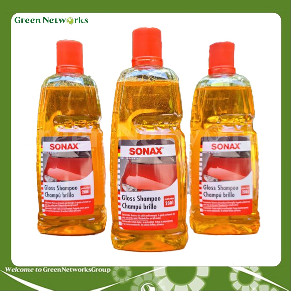 Dung dịch nước rửa xe Sonax đậm đặc giúp bóng loáng sơn và bảo vệ dàn áo cho xe máy và ô tô Sonax Gloss Shampoo