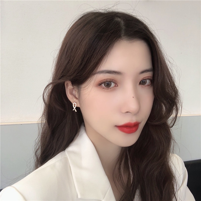 Bông tai/ Hoa tai bắt chéo hình nơ