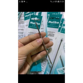 Que nặn mụn malika 10 Que