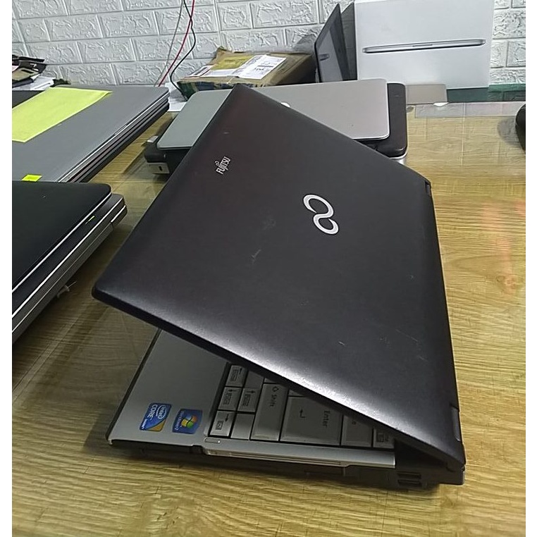 LAPTOP FUJITSU